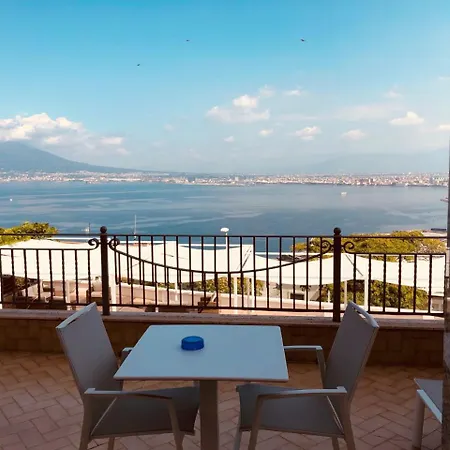 Hotel Elisabetta Castellammare di Stabia Exterior photo